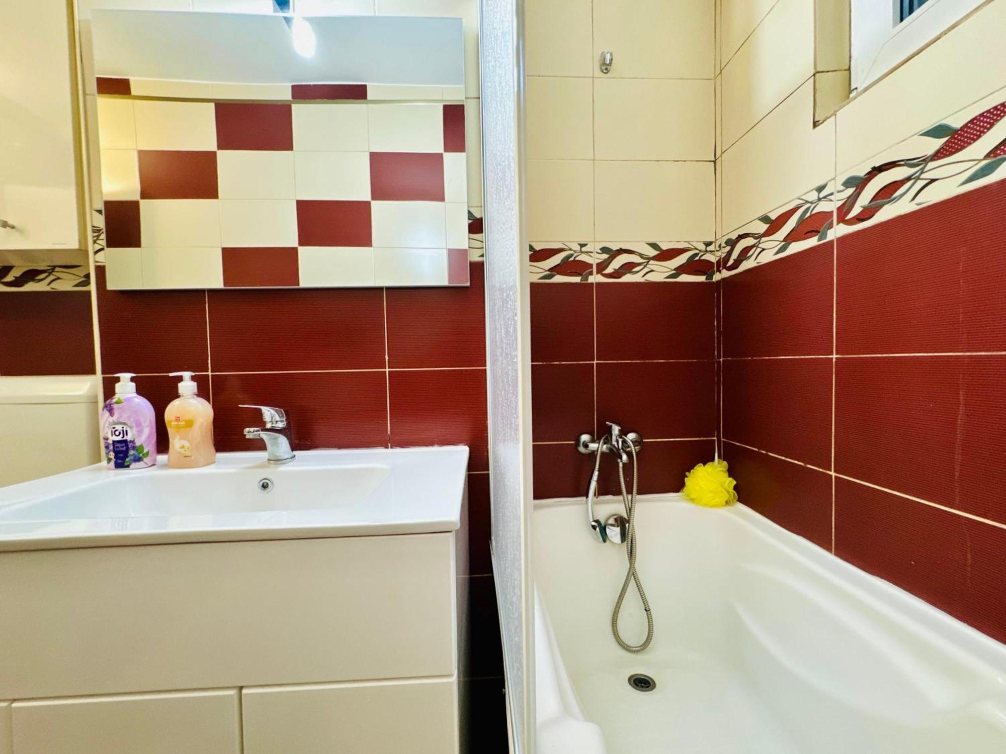 Joy City Stay Spacious Comfortable Timişoara Buitenkant foto
