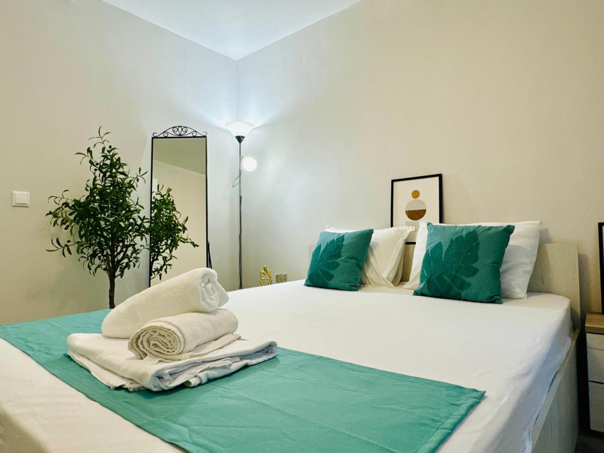 Joy City Stay Spacious Comfortable Timişoara Buitenkant foto
